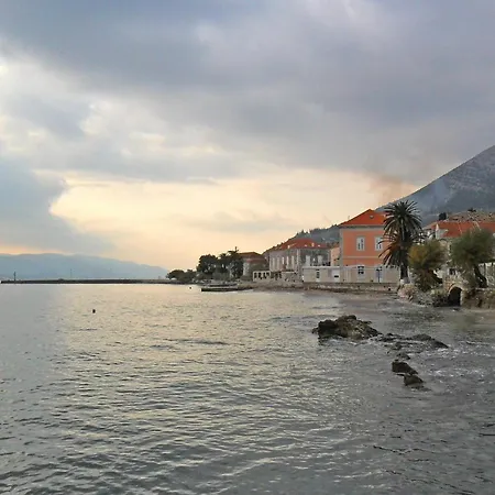 Apartman One-Bedroom Apartment In Orebic Orebic